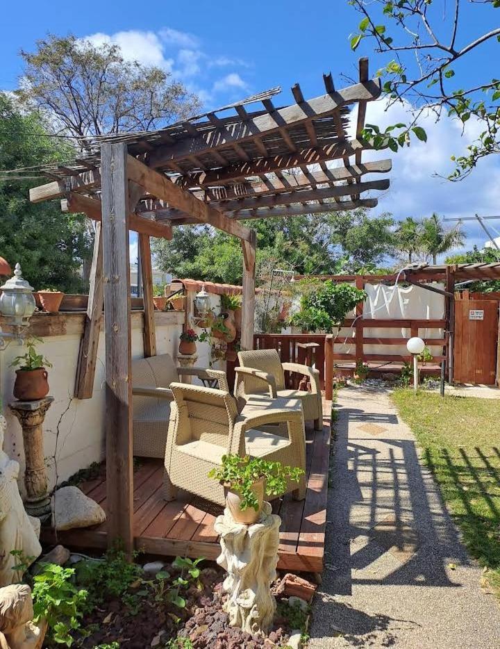 Czarina Cabin הבקתה הקיסרית והדירה הקיסרית Czarina Apartment Кесария Экстерьер фото