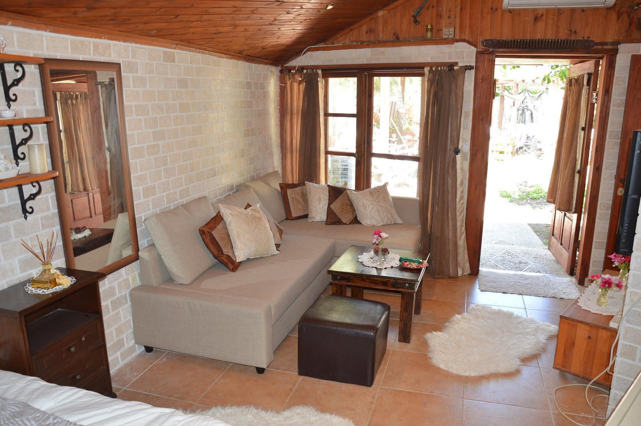 Czarina Cabin הבקתה הקיסרית והדירה הקיסרית Czarina Apartment Кесария Экстерьер фото